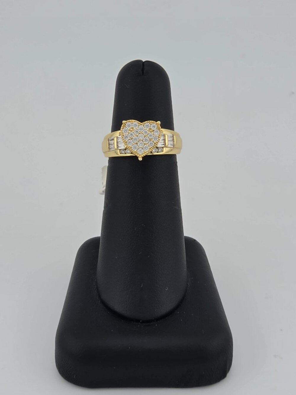 925 Sterling Silver Heart Ring – Timeless Design – Brand New